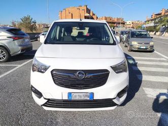 opel combo life 1.5d 130 cv s&s at8 innovation