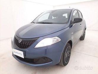 lancia ypsilon hybrid silver plus br495537 1.0 mil