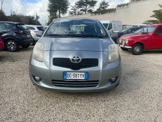 toyota yaris 1.4 d-4d 5 porte sol
