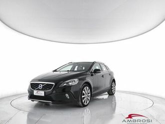 volvo v40 cross country d2 volvo ocean race - per operatori del settore