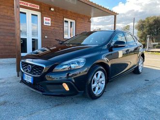 volvo v40 cross country d2 1.6 115cv garantita
