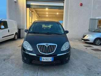 lancia musa 1.3 mjt 95 cv gold 2012