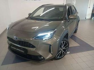 yaris cross 1.5 hybrid 5p. e-cvt lounge