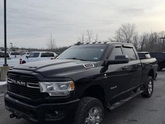 used 2019 ram 3500 big horn crew cab 4x4 6'4' box