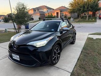 2020 toyota chr xle only 48k elderly female owner garaged exl .cond