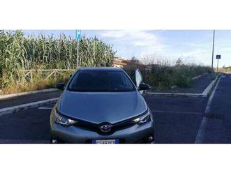 auris ii 2015 black edition cvt 1800cc --perfetta--