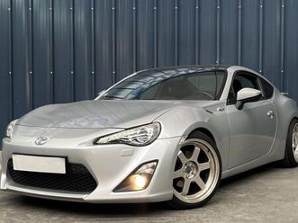 toyota gt86 2.0 d-4s 200 - garantie 1 an - superbe etat - caméra - siège chauffants