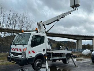 camion nacelle 16m cabstar