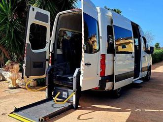 pulmino 9 posti 2 carrozzine disabili pedana elett