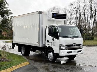 used 2019 hino 195 14-foot reefer cube van with power tail gate
