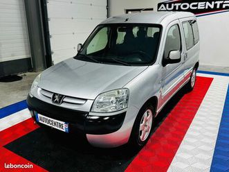 peugeot partner 1.6 hdi 90 ch totem clim / 2 portes coulisantes / 5 places / attelage / garantie