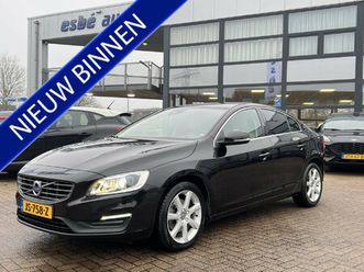 volvo s60 1.5 t3 automaat nordic+ navigatie xenon standkachel leer stoelverwarming 17 inch velgen parkeersensoren getint glas nl auto