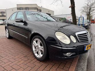 mercedes-benz e-klasse 230 avantgarde 6 cilinder automaat uniek met 88.000km nieuwstaat airco/ecc,leder,navigatie,xenon