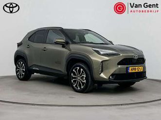 toyota yaris cross 1.5 hybrid 115 first edition | trekhaak | dodehoek | stoel/stuurverwarming | parkeersensoren | navigatie | full led | adaptive cruise | clima