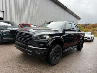 1500 5.7 v8 quad cab laramie 395cv at8