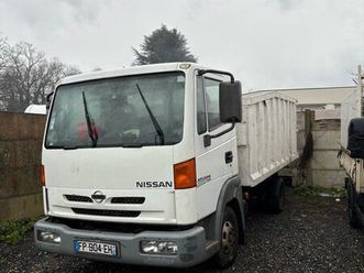 camion benne nissan atleon