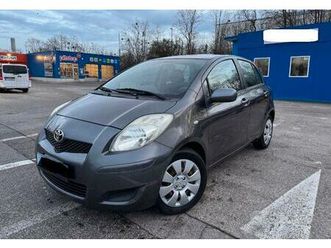 toyota yaris 1.0 5 porte clima 2009