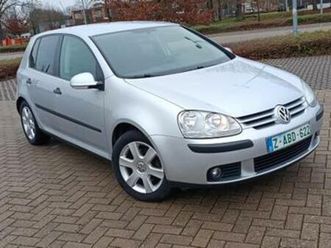 ② golf 5/ car-play/gekeurd◊/bluetooth /benzine 1.6/ 75 kw — volkswagen — 2ememain