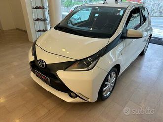 toyota aygo 1.0 vvt-i 69 cv 5 porte x-clusiv
