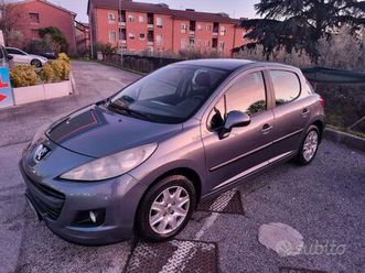 peugeot 207 benzina/gpl