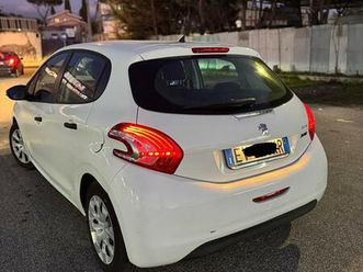 peugot 208 1.2 benzina +gpl