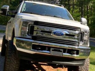 ford f250 9” lifted