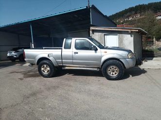 nissan navara 2.5 di