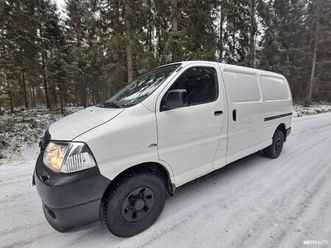 2,5 d-4d 117 5ov pitkä 4wd