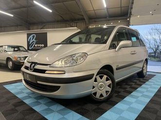 2.0 hdi 136 ch navteq on board 8 places - garantie 6 mois