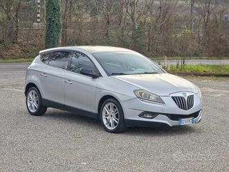 lancia delta 1.6 mjt dpf s platino 2009-e5 automat