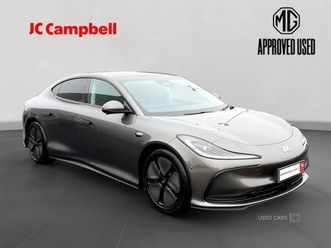 2025 - 300kw long range 100kwh 5dr auto