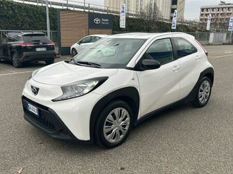 toyota aygo x 1.0 vvt-i 72 cv 5 porte limited s-cvt del 2023 usata a piacenza