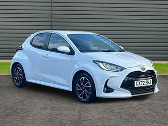 toyota yaris design hatchback's 1.5 vvt-h design e-cvt euro 6 (start/stop) 5dr