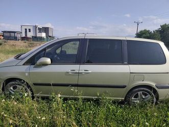 vând peugeot 807 /pentru piese sanpetru