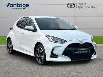toyota yaris design hatchback's 1.5 vvt-h design e-cvt euro 6 (start/stop) 5dr