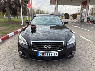 infiniti m30 d s