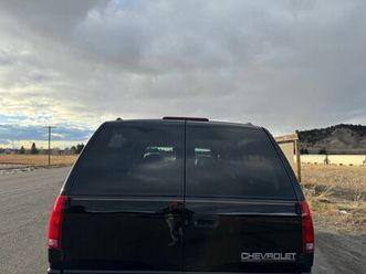 chevrolet suburban 2500