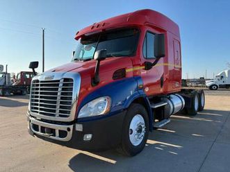 2017 freightliner cascadia 113 stk: 15351