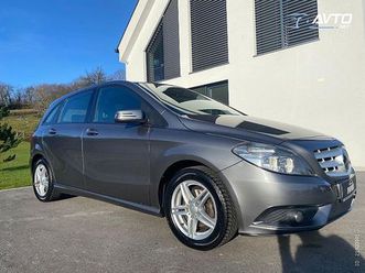 mercedes-benz-b-razred-b-180-d-styleoaluonaviovel-serovl-kljuka