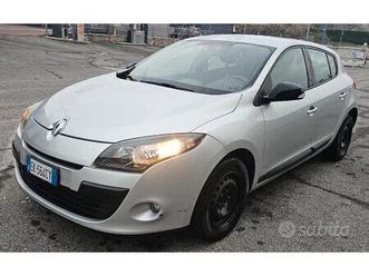 renault megane mégane coupé 1.5 dci 110cv edc wave