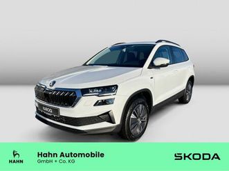 skoda karoq tour 1,5tsi dsg navi led ahk acc pdcvh shz
