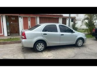 toyota etios 2021 dual seminuevo económico callao