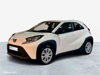 toyota aygo x 1.0 play