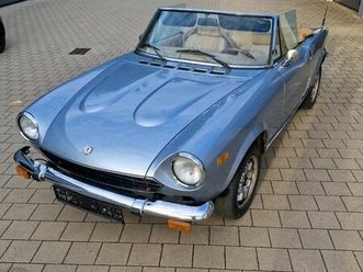 fiat 124 spider cabrio in silberblau jg 1984