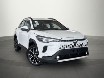 toyota corolla cross style hybrid 140