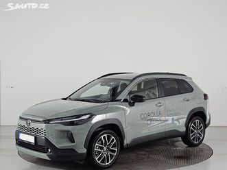 toyota corolla cross 1.8 hev 140k style