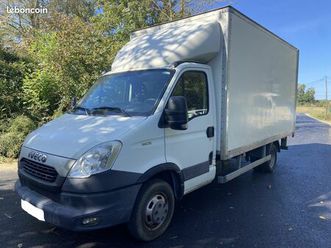 iveco daily 35c15v13 caisse 20m3 avec hayon hydraulique 3.0 146cv boite manuelle 6 vitesses