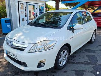 toyota auris 1.8 hibrido active