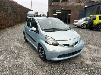 aygo 1.0i vvt-i/ garantie 12mois/ carpass/ ct