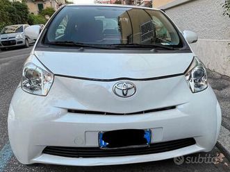 toyota iq 1.0 sol cvt automatica navigatore